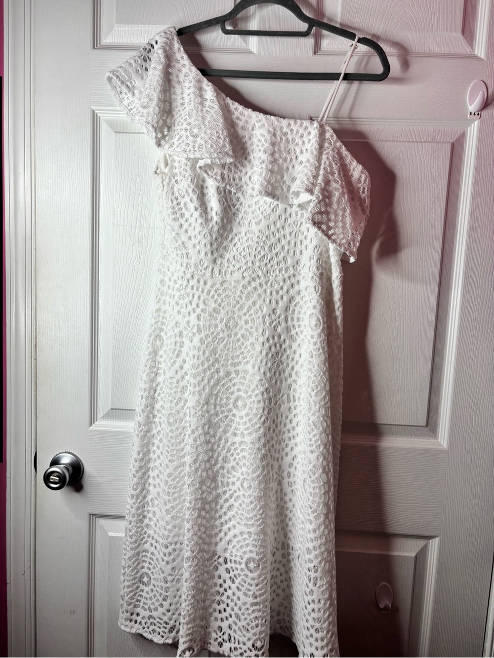 Lilly Pulitzer White One-Shoulder Lace Midi Dress with Ruffle